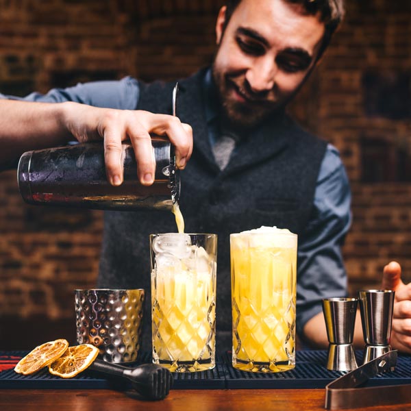 Spirit Masters : Hire Bartenders, Train Bartenders